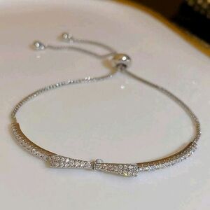 Sparkly bow bracelet